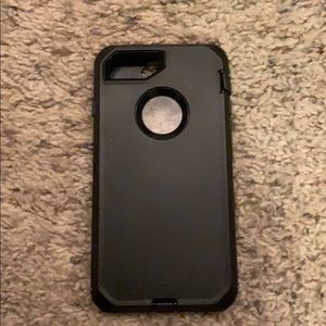A 3 piece set of a iPhone 7 Plus case